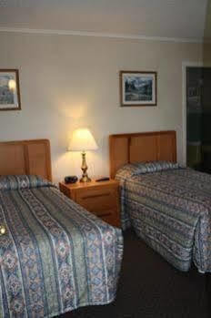 Sunny Hill Resort & Golf Course Greenville Center ภายนอก รูปภาพ